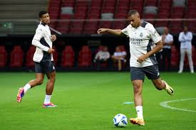 是考古界关 是考古界关